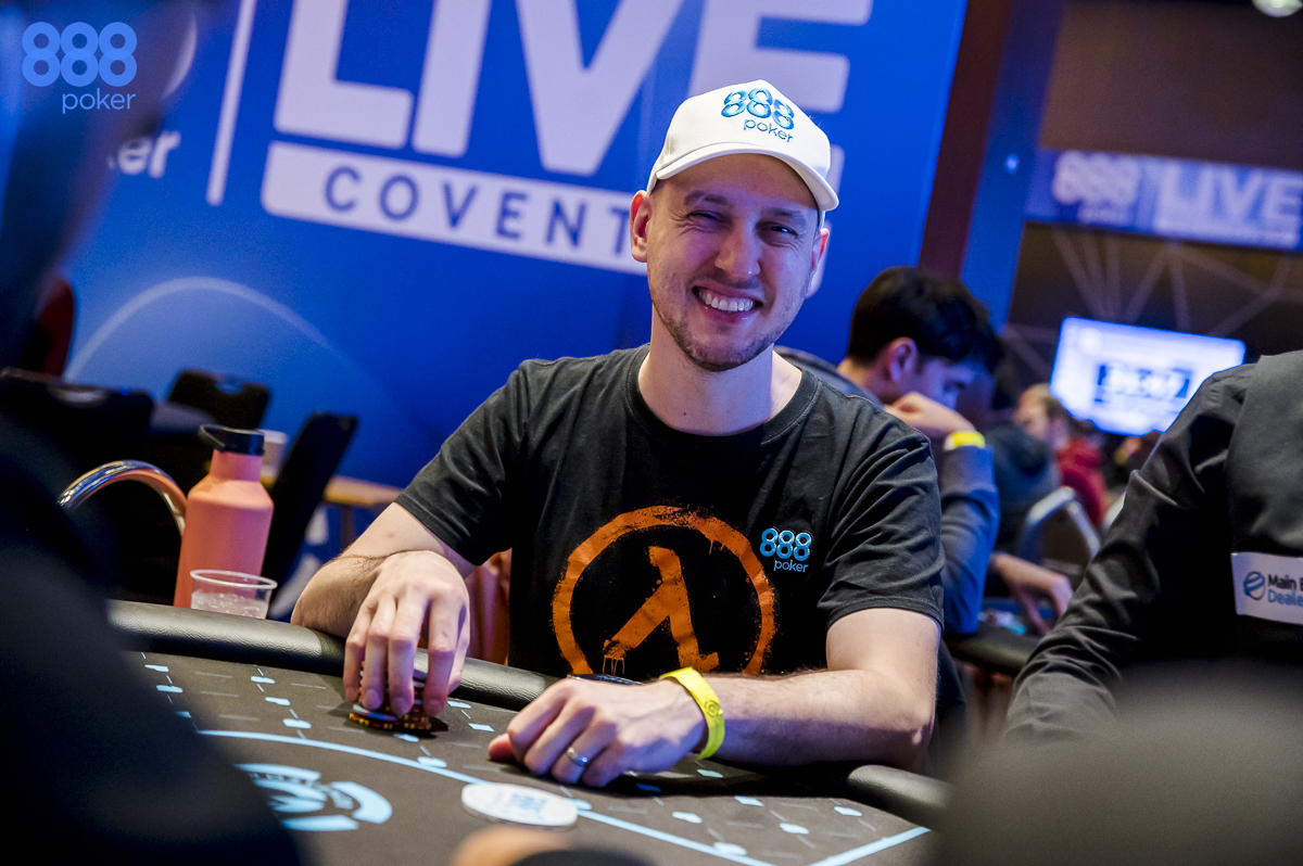 Team888's Ian Simpson Bubbles High Roller