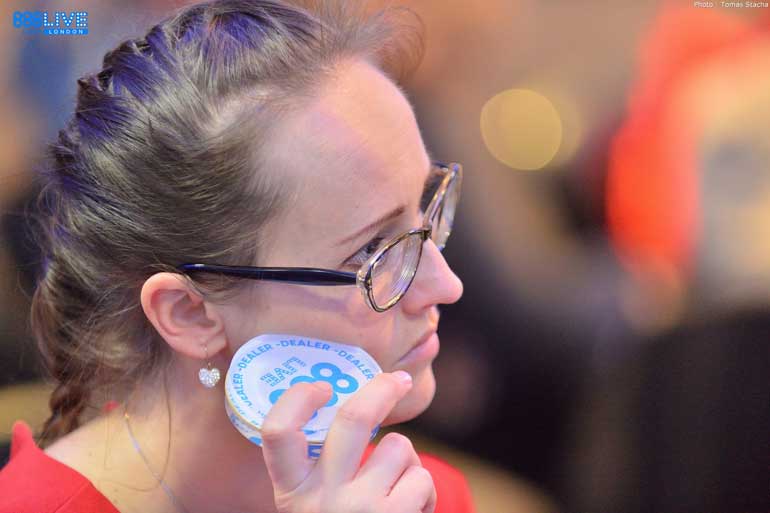 Poker Ladies