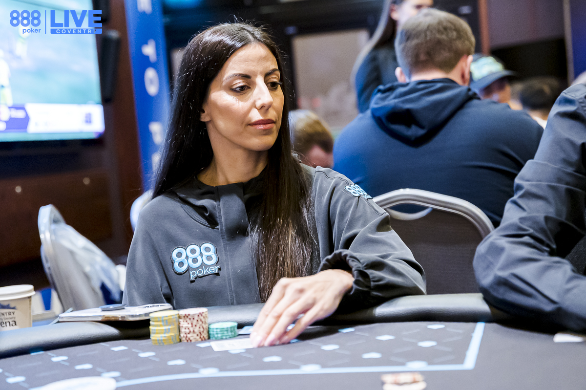 Team888's Lucia Navarro went out in 67th place for a £1,900 min-cash
