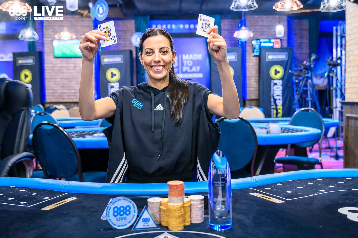 888poker ambassador Lucia Navarro jumped into The Big Shot and binked it!