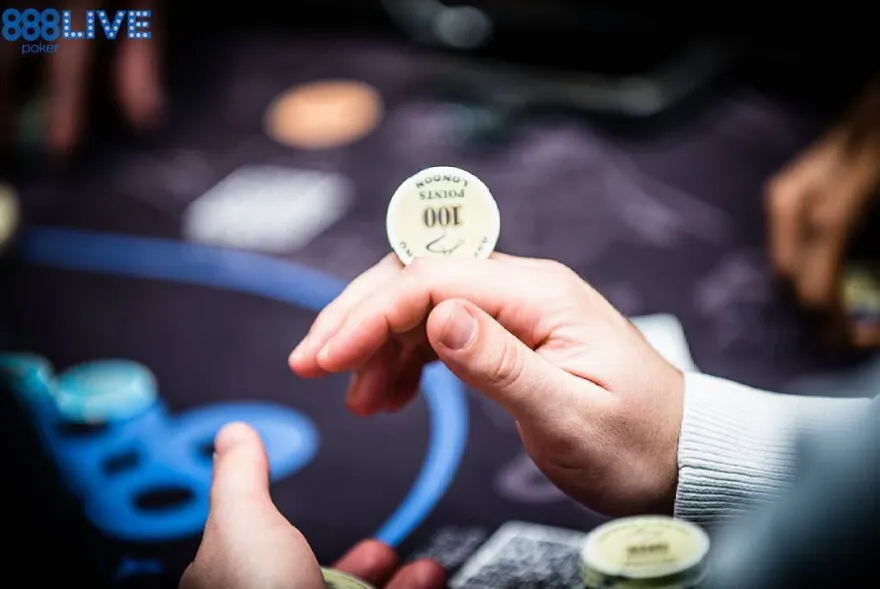 pot odds poker chips