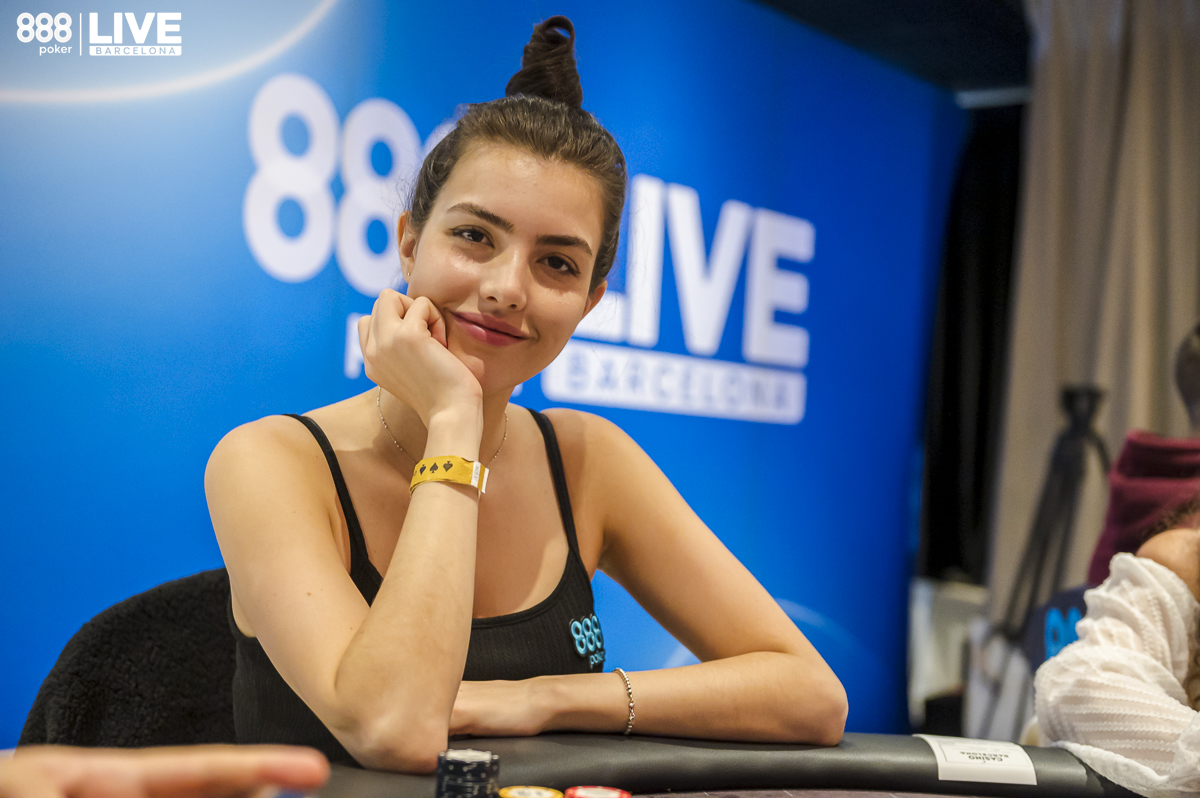 Influencer Alex Botez made it to Day 3 in 12th place 
