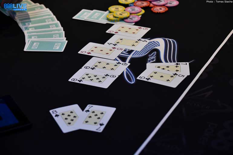 Different Types of Straight and Flush Draws