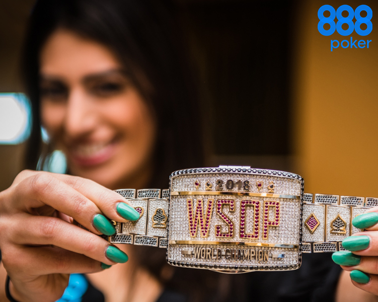 Vivi with 2018 WSOP bracelet