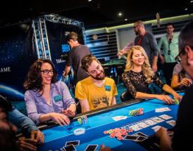 7 Dos and 1 Don’t for Hosting Your Next Poker Night!