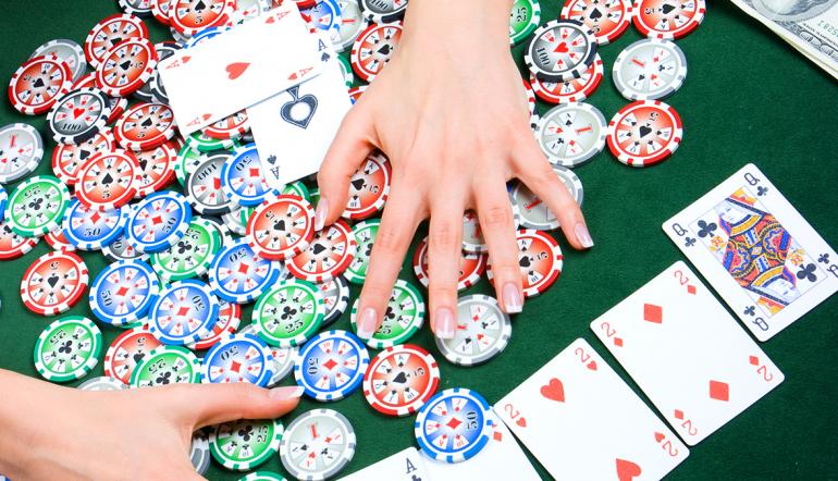 What Is A Poker Card Protector?