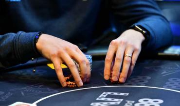 Top 5 Tips to Learn How to Play 5-Card Stud Poker Games!