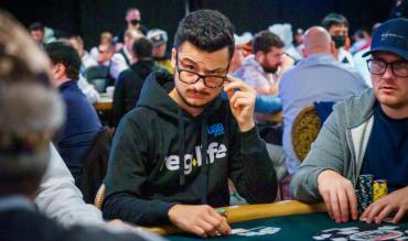 Do Extroverts or Introverts Make the Most Successful Poker Players?