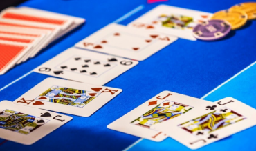 The 4 Bet Bluff: Pokers Ultimate Power Play 