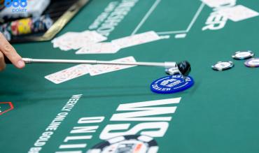 poker button
