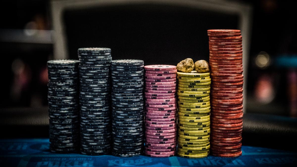 Akrobatik Træde tilbage Teknologi 7 of the Most Expensive Poker Chip Sets - Top Luxury Poker Sets