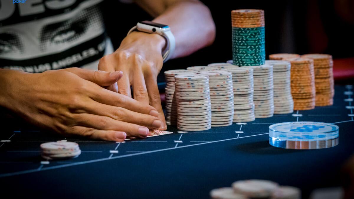 Poker Now - Managing Participation Invites on Multi-Table Tournament